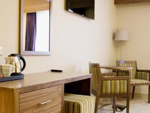 Hotel The White Hart à Swindon Extérieur photo