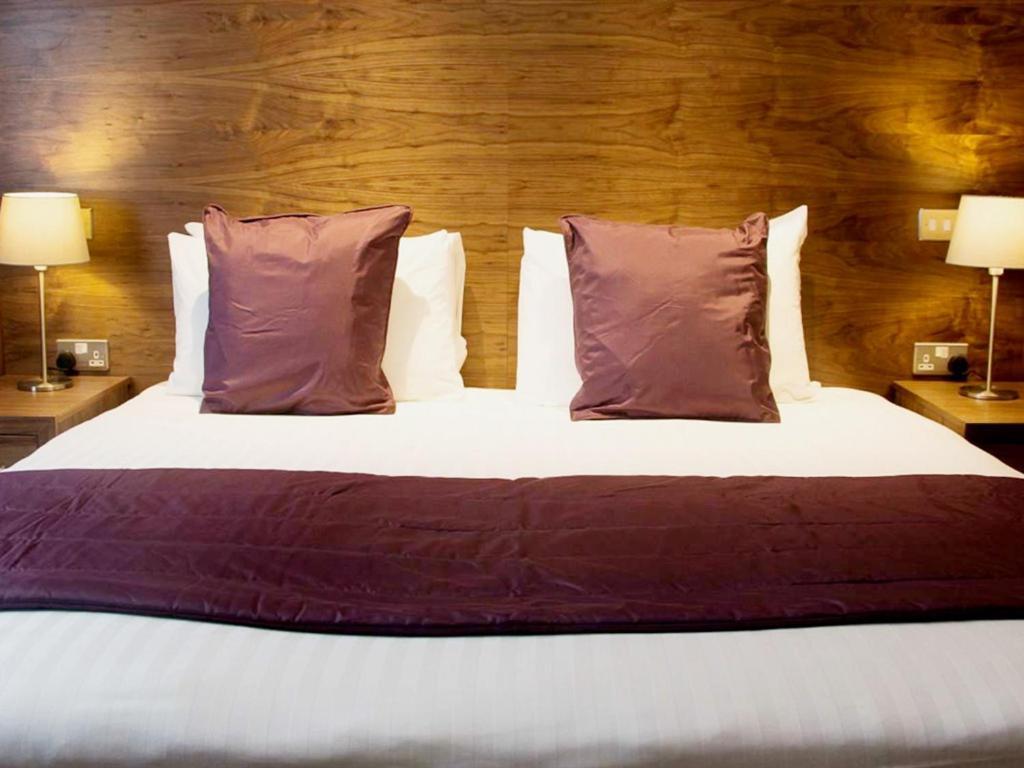 Hotel The White Hart à Swindon Chambre photo